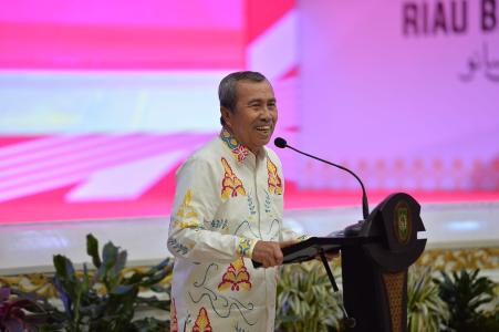 Pemerintah Provinsi Riau Memperkenalkan Program Pendidikan Unggulan Berbasis Kecerdasan Buatan (AI) Pertama di Indonesia