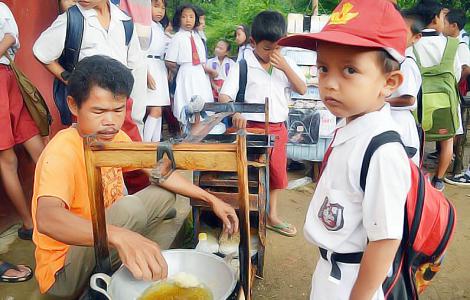 Kisah Bolu Pisang dan Es Krim