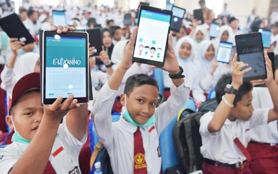 Pentingkah Digitalisasi Sekolah?