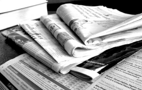 Senjakala Koran dan Majalah Cetak Indonesia
